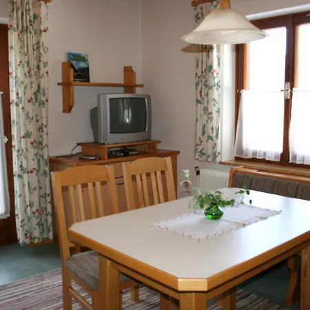 Bleisch Apartament *